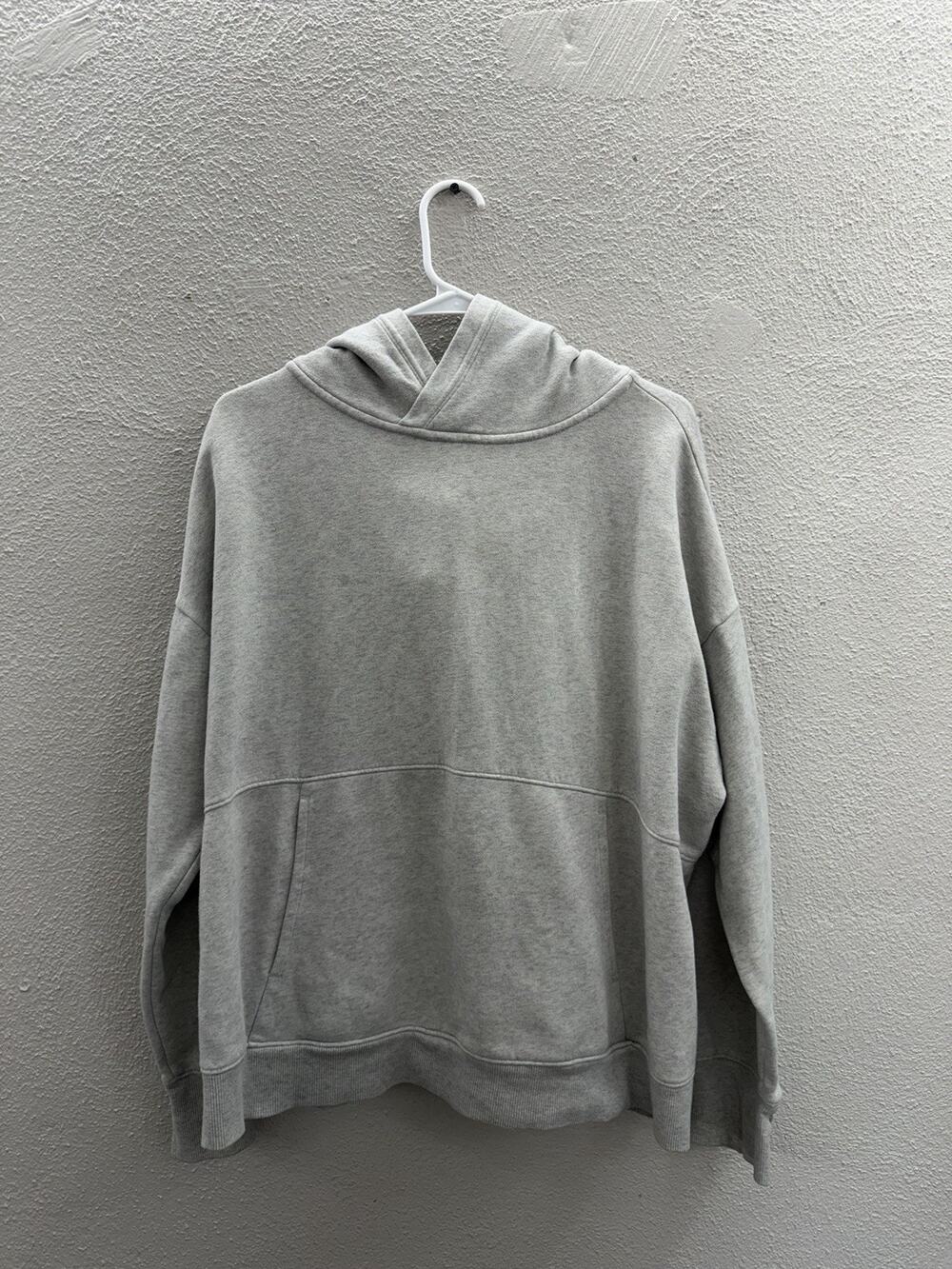 All In Motion Womens Sweatshirt Size XL Gray Pullover Hoodie Thumb Holes